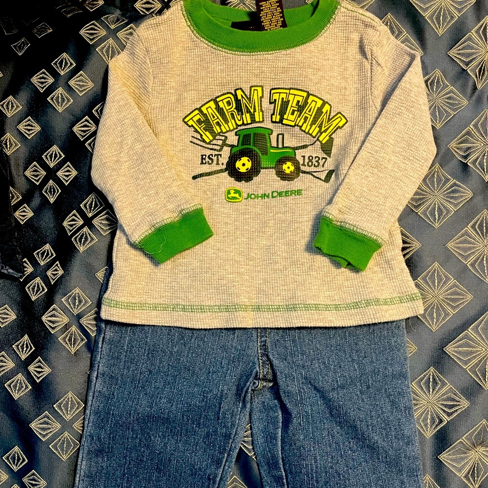 Brand new 3 PIECE SET 12 mo. baby John Deere farm team shirt, jeans, plush bib